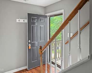 618 Branniff Drive - Photo Thumbnail 2