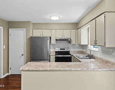 618 Branniff Drive - Photo Thumbnail 6