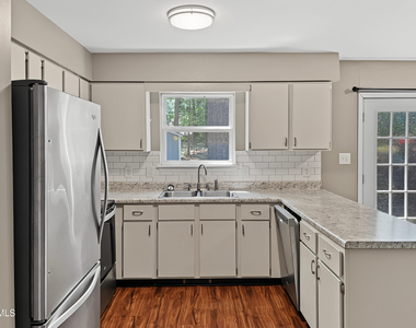 618 Branniff Drive - Photo Thumbnail 5