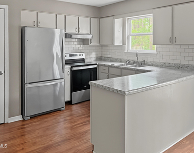 618 Branniff Drive - Photo Thumbnail 4