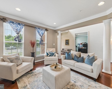 11612 American Swing Place - Photo Thumbnail 8