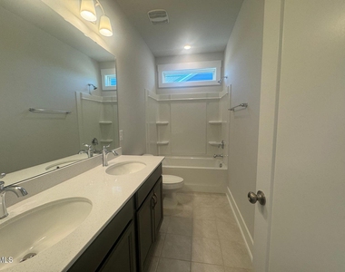 121 Broadwater Drive - Photo Thumbnail 18