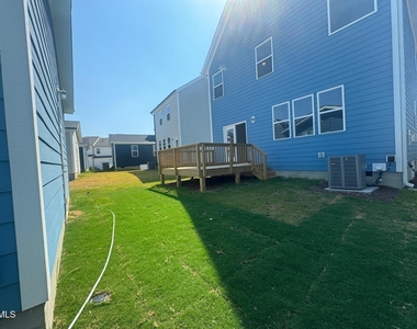 121 Broadwater Drive - Photo Thumbnail 19