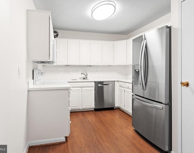7420 Westlake Terrace - Photo Thumbnail 8