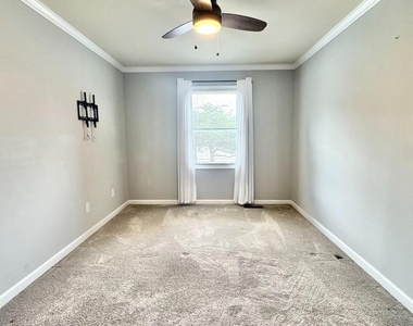 15402 Manor House Terrace - Photo Thumbnail 17
