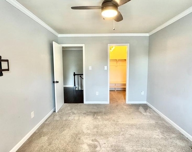 15402 Manor House Terrace - Photo Thumbnail 11