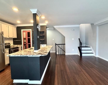 15402 Manor House Terrace - Photo Thumbnail 5