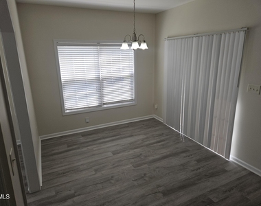 5900 Wynmore Road - Photo Thumbnail 7