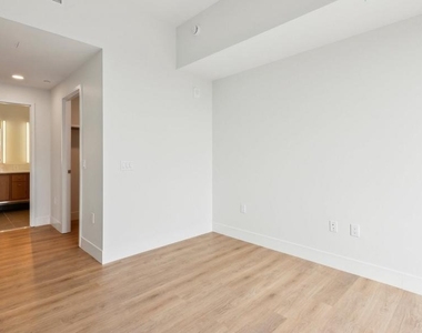 10511 Strathmore Hall Street - Photo Thumbnail 11