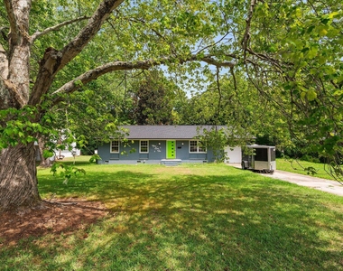906 Vandora Avenue - Photo Thumbnail 36