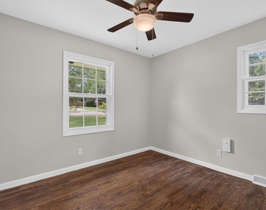906 Vandora Avenue - Photo Thumbnail 18
