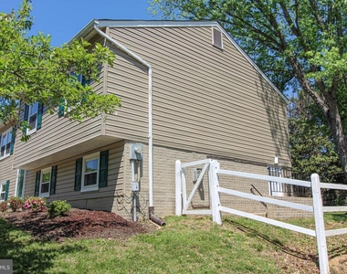 24201 Bush Hill Road - Photo Thumbnail 3