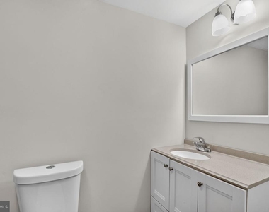 9305 Bathgate Court - Photo Thumbnail 20
