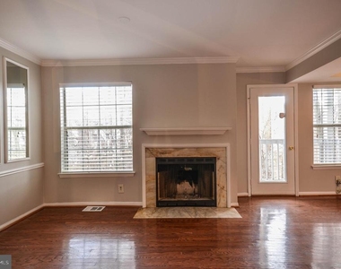 10715 Hampton Mill Terrace - Photo Thumbnail 3