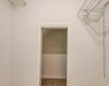 10715 Hampton Mill Terrace - Photo Thumbnail 14