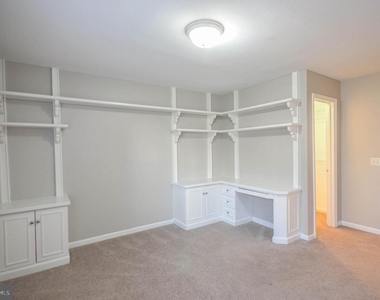 10715 Hampton Mill Terrace - Photo Thumbnail 16