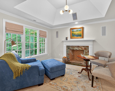 1202 Summerville Lane - Photo Thumbnail 18