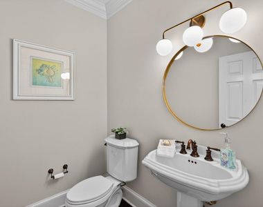 1202 Summerville Lane - Photo Thumbnail 12