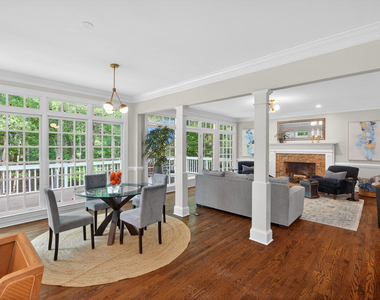 1202 Summerville Lane - Photo Thumbnail 5