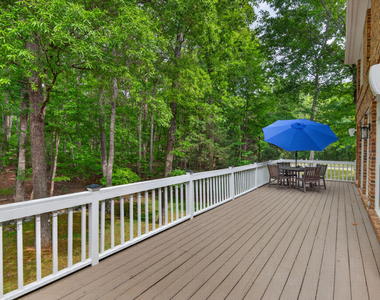 1202 Summerville Lane - Photo Thumbnail 38