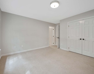 1202 Summerville Lane - Photo Thumbnail 34