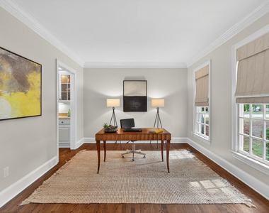 1202 Summerville Lane - Photo Thumbnail 10