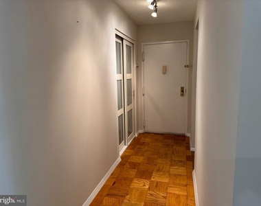 5817 Edson Lane - Photo Thumbnail 3