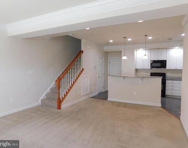 937 Hidden Marsh Street - Photo Thumbnail 3
