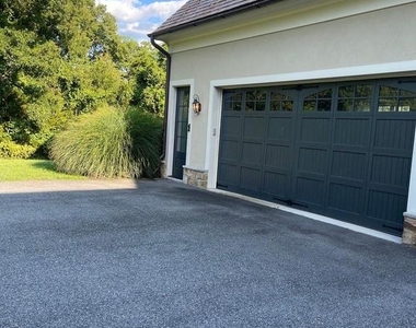 10601 Red Barn Lane - Photo Thumbnail 21