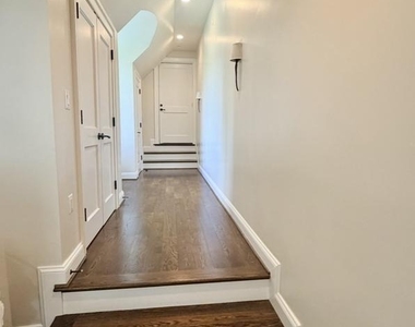 10601 Red Barn Lane - Photo Thumbnail 19