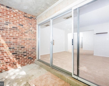 874 College Parkway - Photo Thumbnail 1