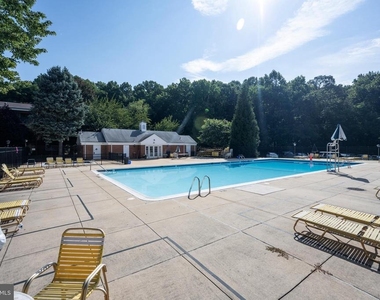 874 College Parkway - Photo Thumbnail 38