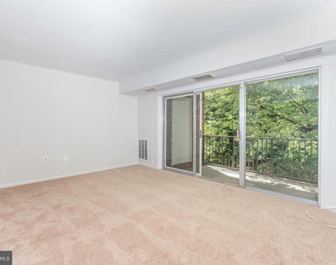874 College Parkway - Photo Thumbnail 7