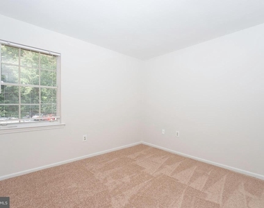 874 College Parkway - Photo Thumbnail 10