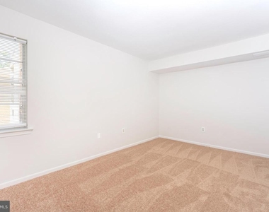 874 College Parkway - Photo Thumbnail 8