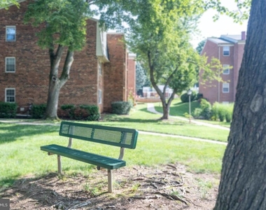 874 College Parkway - Photo Thumbnail 36