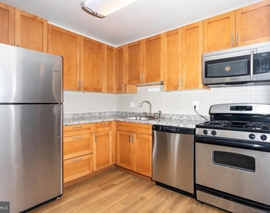 874 College Parkway - Photo Thumbnail 5