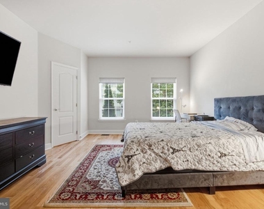 13624 Dover Cliffs Place - Photo Thumbnail 12
