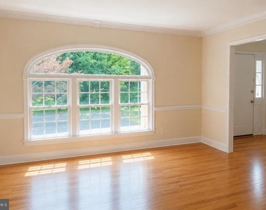 6 Bouldercrest Court - Photo Thumbnail 7