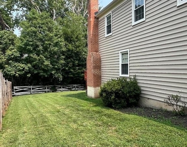 6 Bouldercrest Court - Photo Thumbnail 5