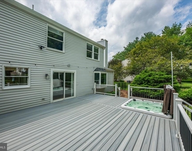 11209 Maine Cove Drive - Photo Thumbnail 34