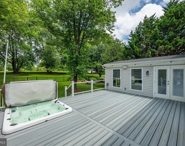 11209 Maine Cove Drive - Photo Thumbnail 35