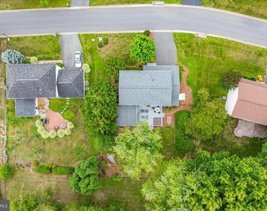11209 Maine Cove Drive - Photo Thumbnail 43