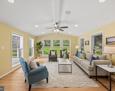 11209 Maine Cove Drive - Photo Thumbnail 3