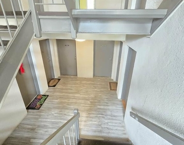 9645 Whiteacre Road - Photo Thumbnail 2