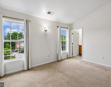 9457 Birdhouse Circle - Photo Thumbnail 35