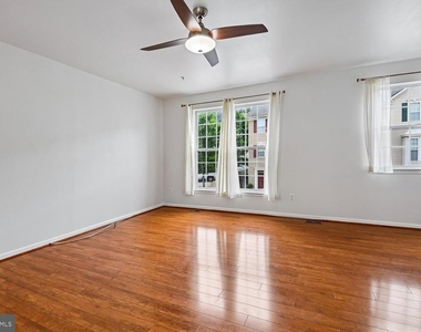 9457 Birdhouse Circle - Photo Thumbnail 14