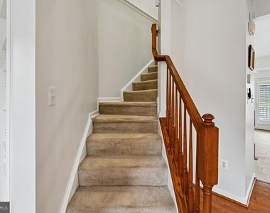 9457 Birdhouse Circle - Photo Thumbnail 29