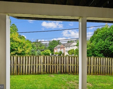 9457 Birdhouse Circle - Photo Thumbnail 13