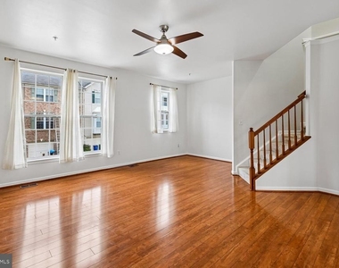 9457 Birdhouse Circle - Photo Thumbnail 15